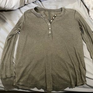 Aerie Henley shirt thin and comfortable!
